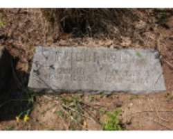 It is the final resting place of many prominent pe It is the final resting place of many prominent people including US Senator James W. Fulbright, Governor Archibald Yell, and many other famous politic